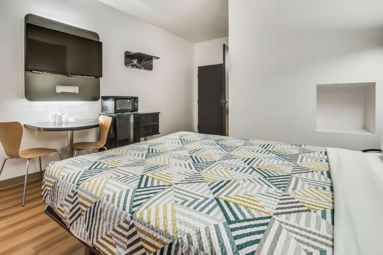 Motel 6-Cleburne, Tx Bagian luar foto