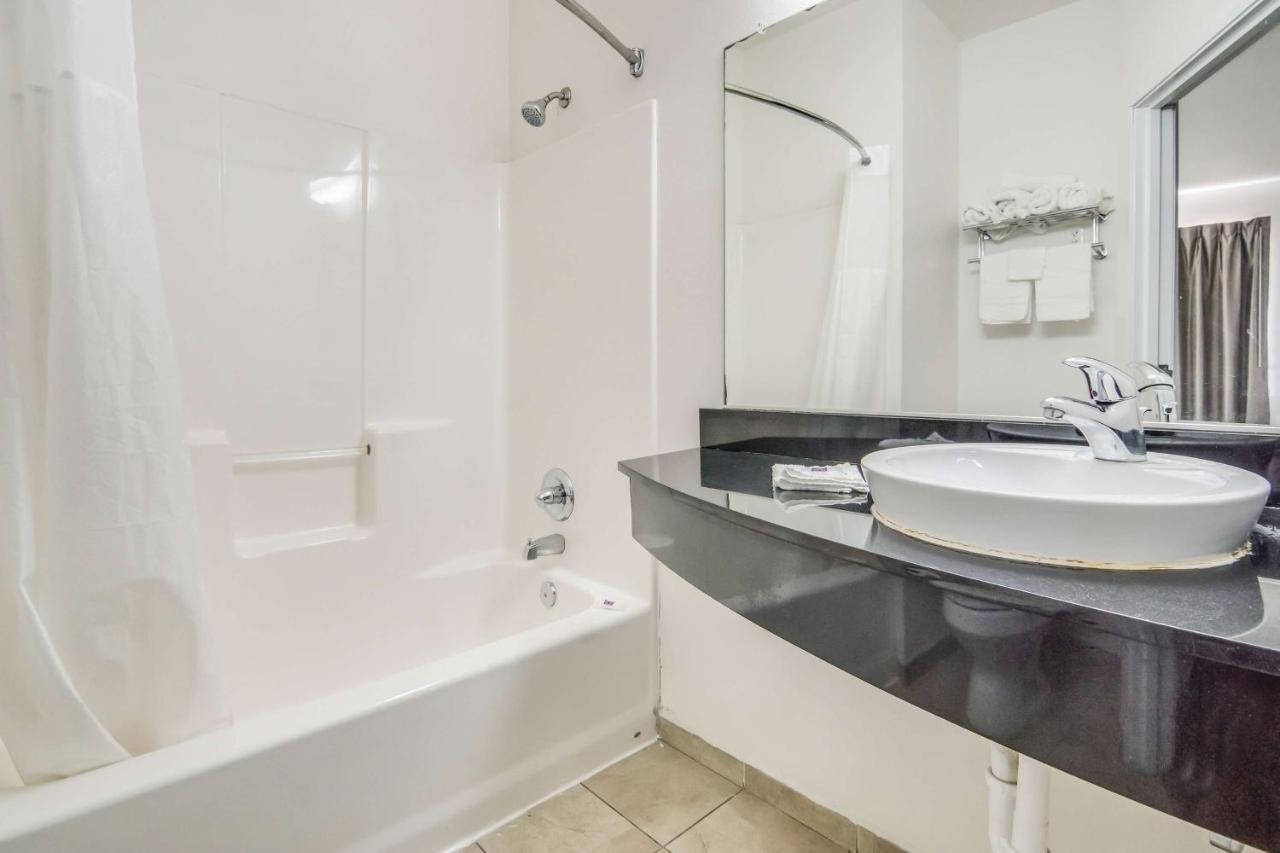 Motel 6-Cleburne, Tx Bagian luar foto