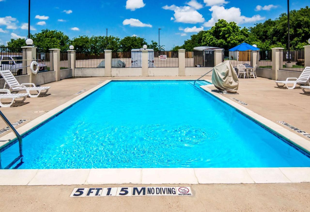 Motel 6-Cleburne, Tx Bagian luar foto