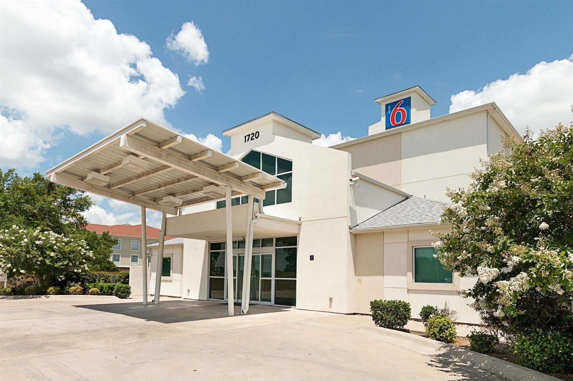 Motel 6-Cleburne, Tx Bagian luar foto