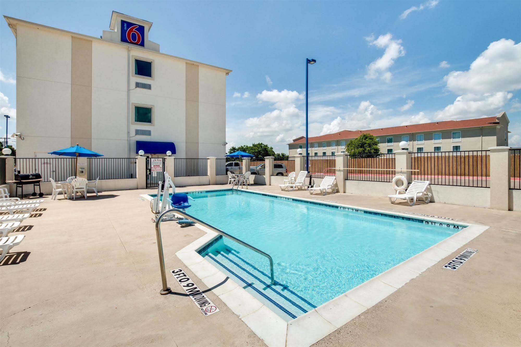 Motel 6-Cleburne, Tx Bagian luar foto